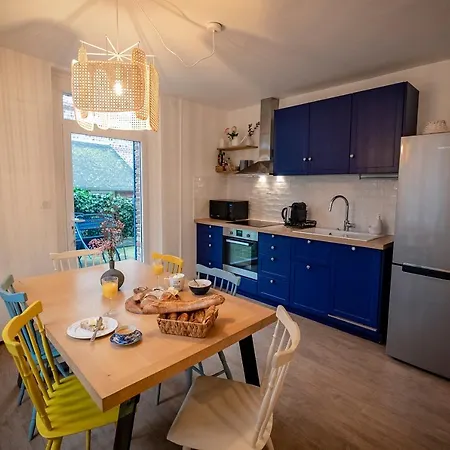Valentine Holiday home *